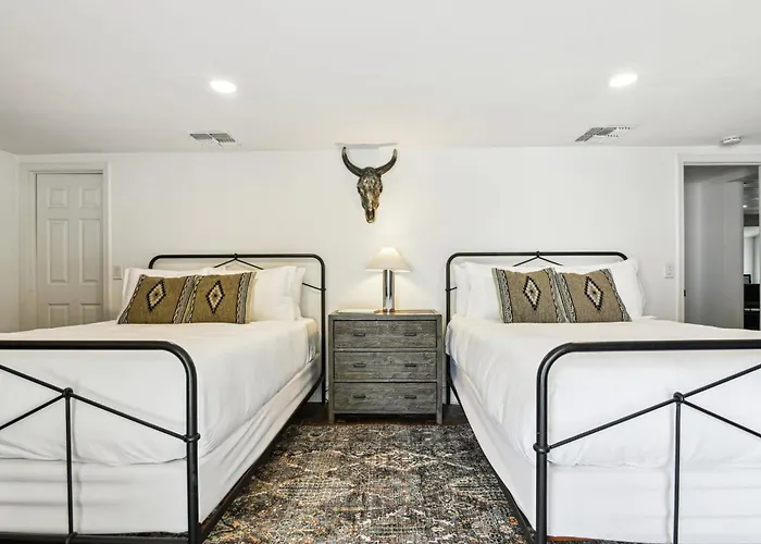 Luxe Desert Compound Private Heated Pool * Scottsdale